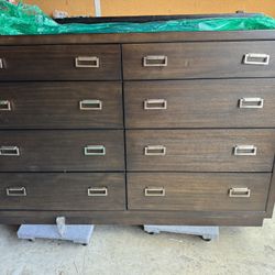 Dresser w/ Mirror