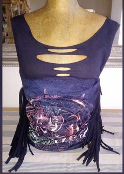 WOMEN'S AZTEC CALENDAR MEXICO CUSTOM TEE. CUSTOM CUT AND WEAVED BY https://offerup.com/redirect/?o=TUUuT05F-OF-A-KIND.