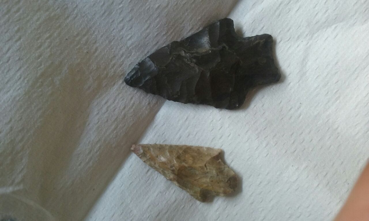 Indian Arrowheads "Arkansas River" make best offer Authentic