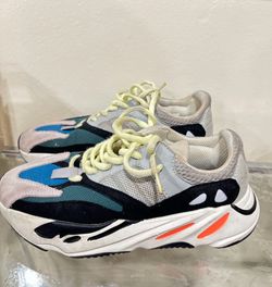 Adidas Yeezy Boost 700 Wave Runner
