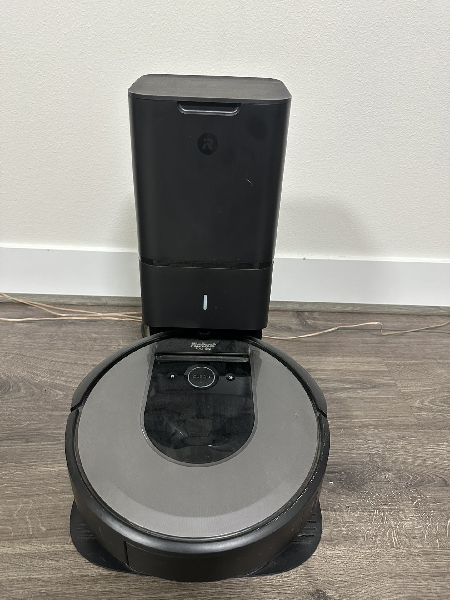 iRobot Series i8+ Roomba WiFi