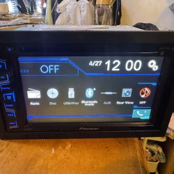 Pioneer Double Din Stereo 