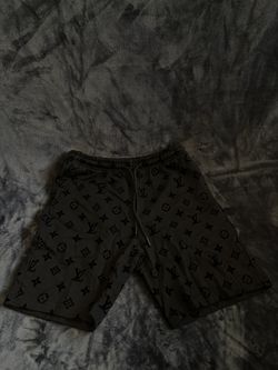 Men Lv Shorts