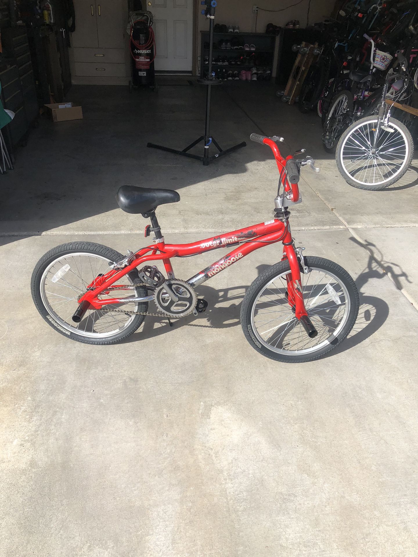 20 Inch Mongoose Outer Limit Bmx Bike