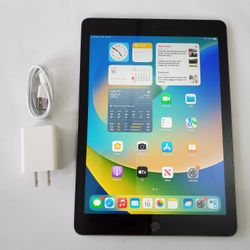 Apple iPad 6 - Wifi - Like New 