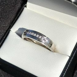 10k white gold gents 0.2 CTW natural diamond band ring size 11