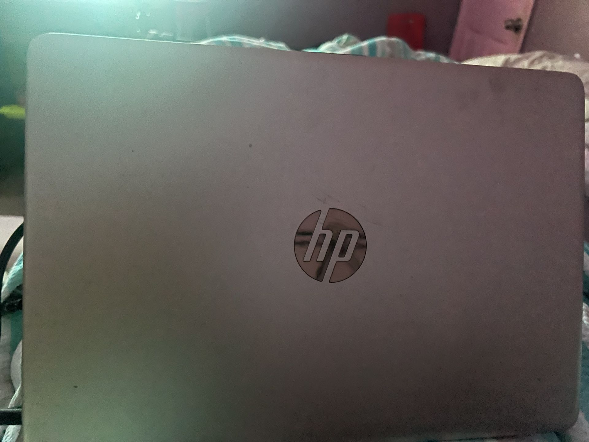 HP laptop model 14-cf1013ds