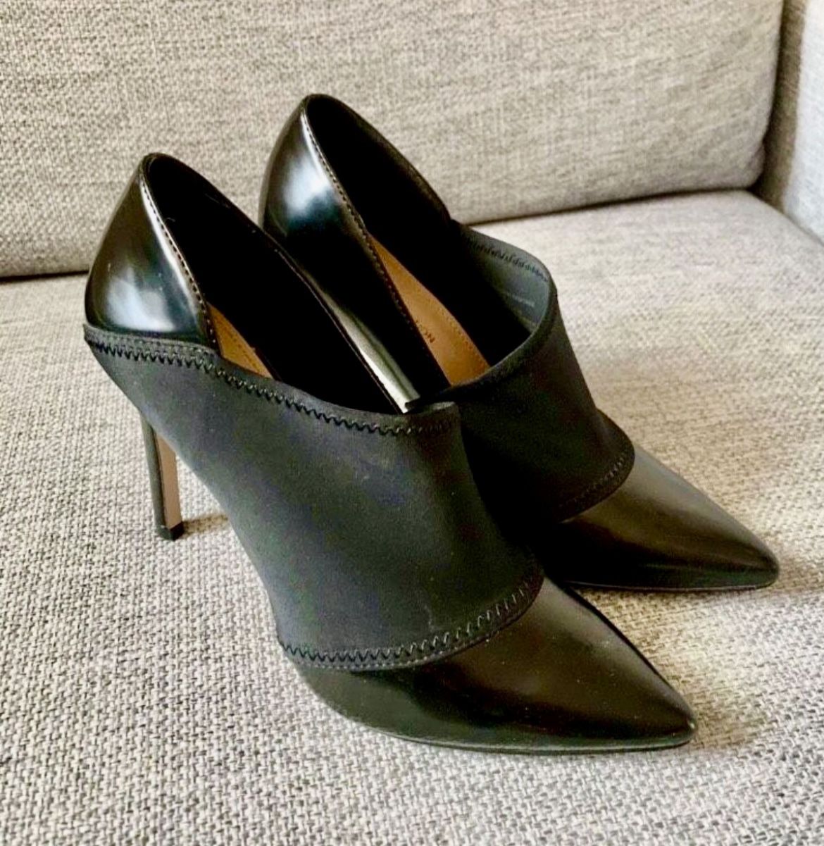 BCBGeneration  Hayden Black Pump/Bootie Size 6 