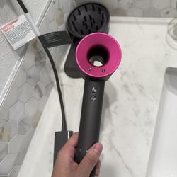 Dyson Supersonic Hair Dryer - Fuchsia/Iron with Attachments