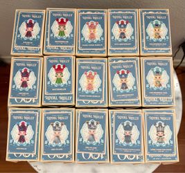 POP MART MEGA Royal Molly 100% Series 1 Blind Box