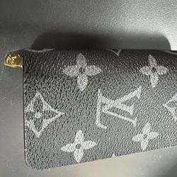 Louis Vuitton LV Keychain wallet