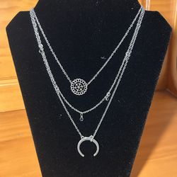 Lunar lotus silver/black necklace set