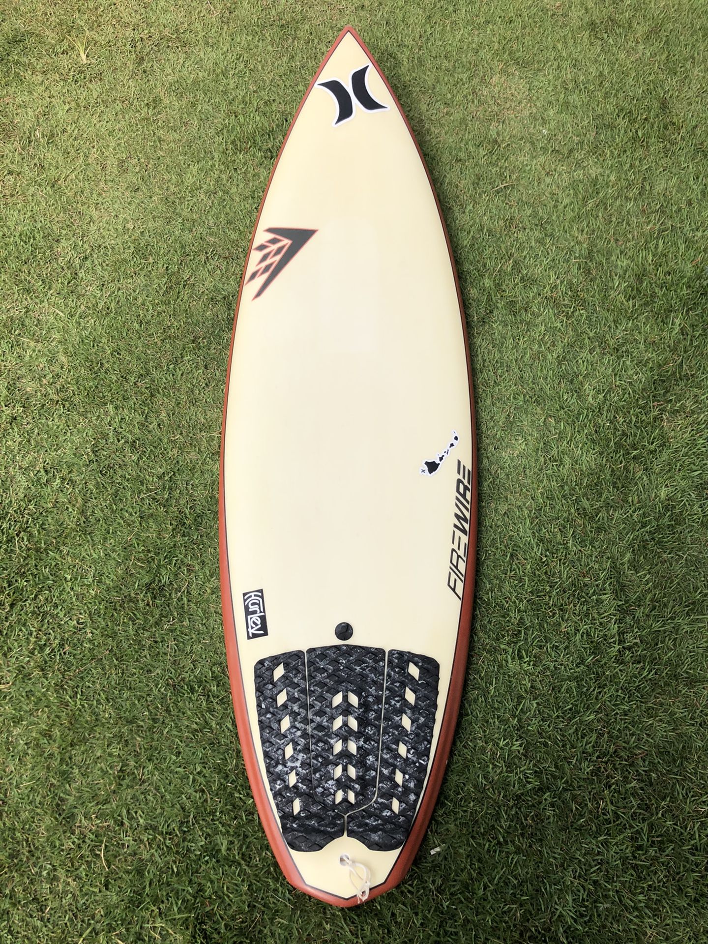 FireWire/ Hellfire 5’10, 19 3/4, 2 3/8 , 29.4 L Diamond tail, futures