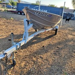 14' Gregor Aluminum Fishing Boat with Trailer