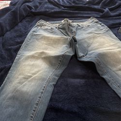 Torrid Light Wash Cropped Jeans
