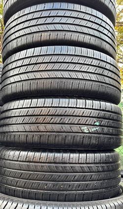 195/65/15 Michelin 🌟🌟 Vendo un set de llantas con 80% de vida las 4 🌟🌟🤩