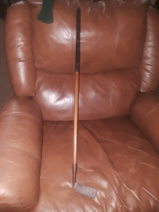 1930's Hickory Putter