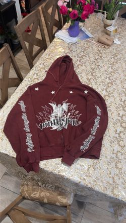 Ninth hall 2XL used red star sip up