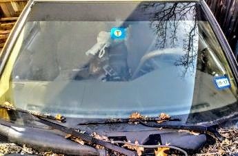 Front windshield and wipers 97 to 2001 Toyota Camry