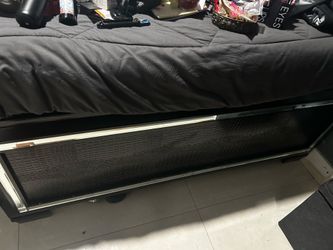 Queen bed set no mirror