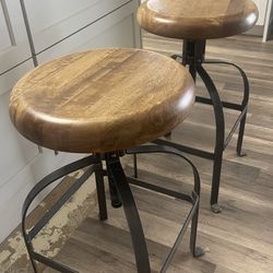 🪴World Market Farmhouse Adjustable Solid Wood & Metal Bar Stools (2) ~ Like New!