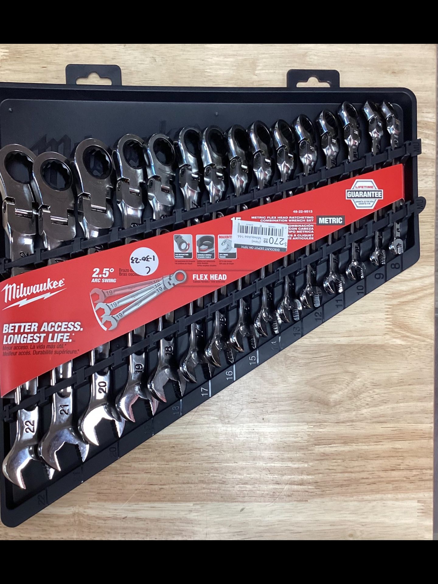 Milwaukee Metric Flex Head Ratcheting Combination Wrench Set (15 Piece) for  Sale in Phoenix, AZ OfferUp