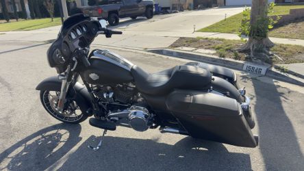 2022 Harley Davidson Street glide
