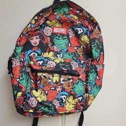 LARGE MARVEL SUPER HÉROES BACKPACK/ Mochila Grande De Super Héroes De Marvel 