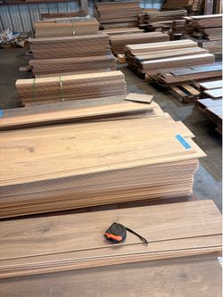 Laminate floors - SMALL LOTS LEFT - 50¢sq.ft