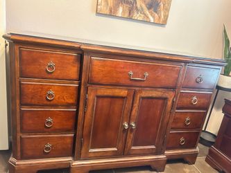 Bernhardt dresser/buffet. 650.00. Solid wood