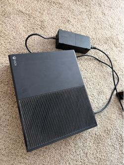 Xbox One Model 1540 (1) 500GB