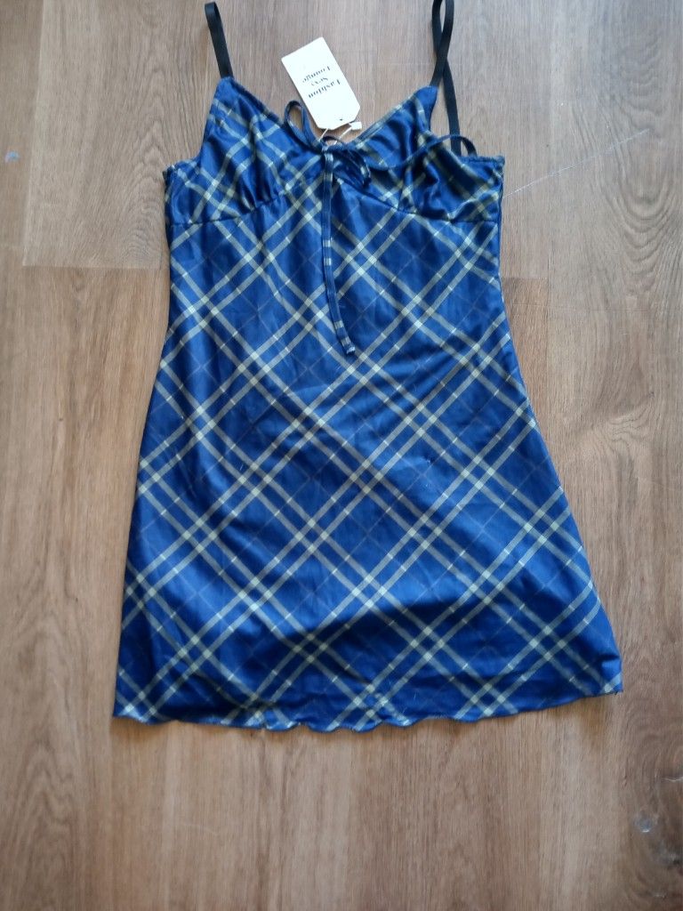 Woman's Nightgown