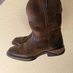 ARIAT boots size 1.5 BOYS 