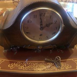 1930’s Mantel Clock