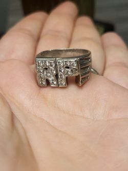 14k solid gold over 14g ring, with 17 diamonds accents