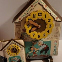 Disney Loungefly Wondercon Exclusive Pinocchio Cuckoo Clock  display picture 1