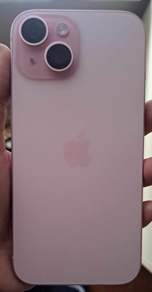 Verizon Pink iPhone 15