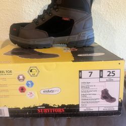 SIZE 7 BOOTS WITH STEEL TOE BRAND NEW
