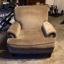 Large Comfortable Chair 