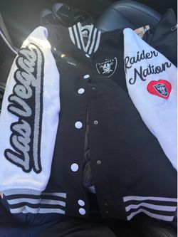 Raiders Letterman W