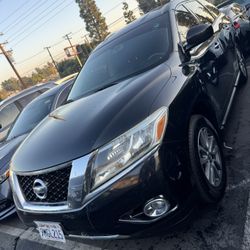 2016 Nissan Pathfinder 