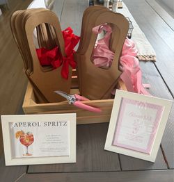 Flower bar items