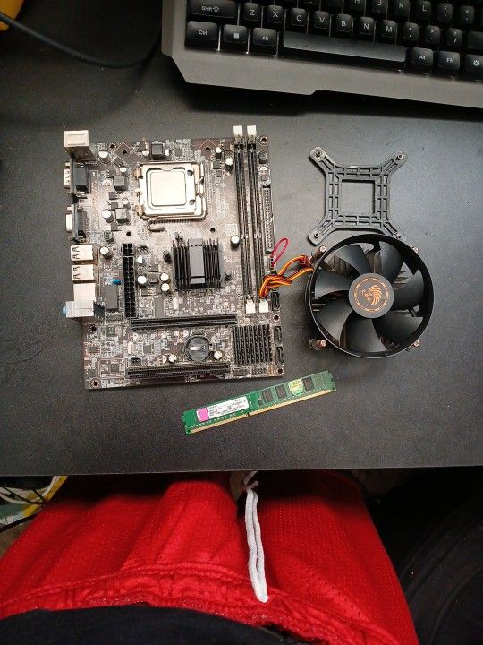 Cpu motherboard and cpu cooler