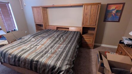 California King Oak Bedroom Set