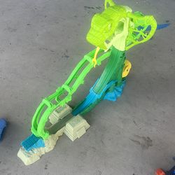 Monster jam mini cobra playset