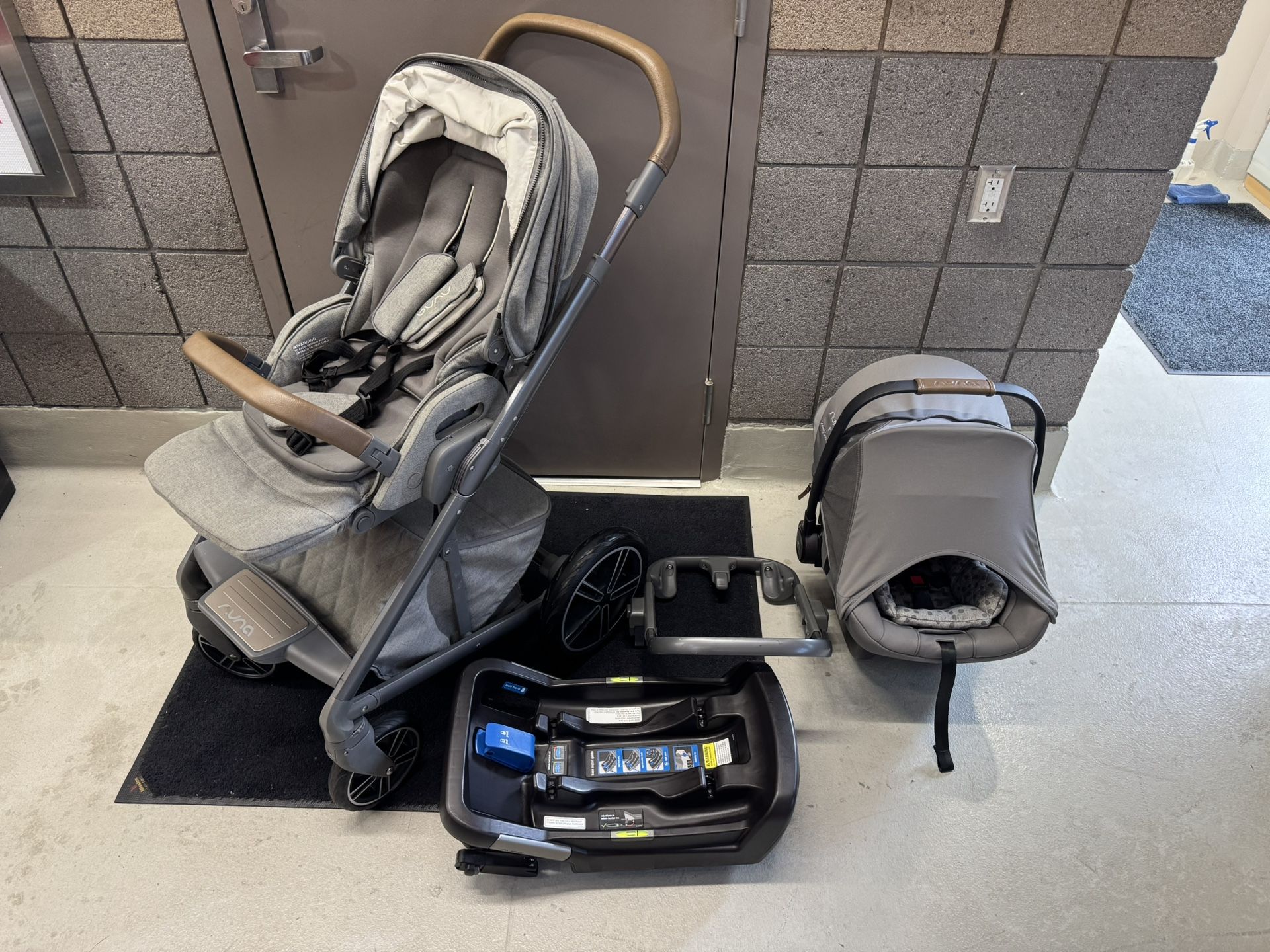 Nuna Stroller With Pottery Barn Limited Edition Car Seat