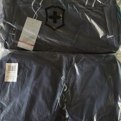 2 Brand New Gym/Duffle Bags