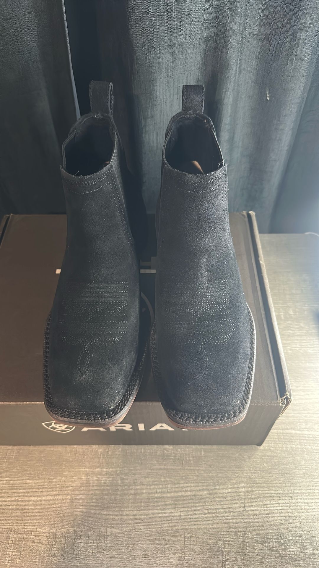 Black Low Ariat Boots