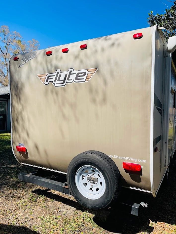 16 Shasta M185bh