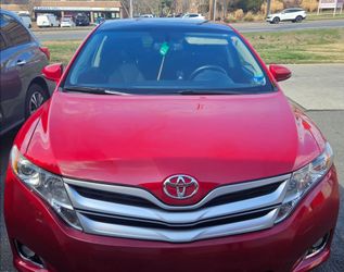 2014 Toyota Venza (Red)